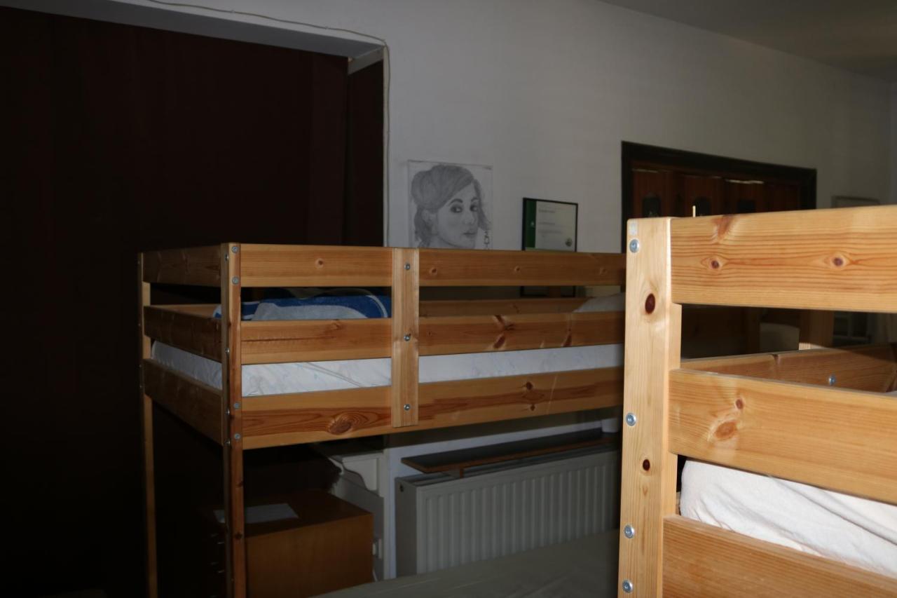 Costas Hostel Action Tseri Eksteriør billede